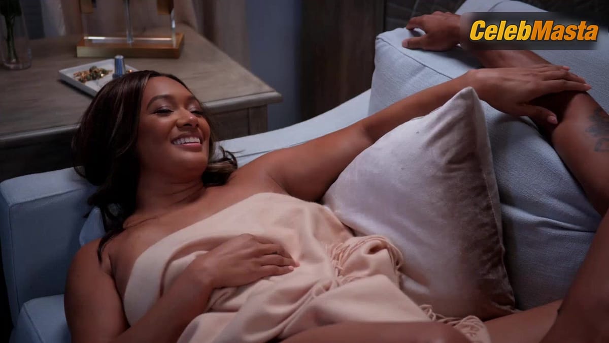 Crystal Hayslett's Sex Scene in Sistas
