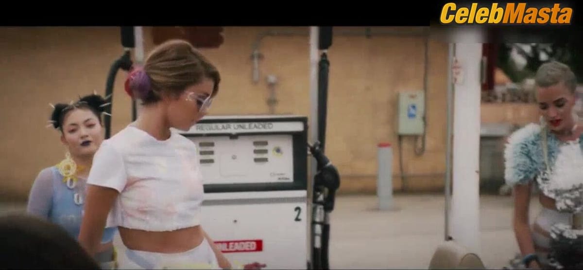 Medalion Rahimi's Sexy Scene from Xoxo
