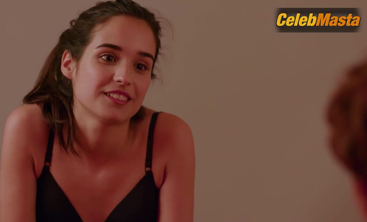 Sara Sanz Underwear Scene from Bitter Daisies