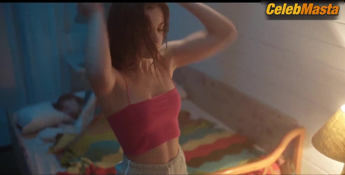 Dafne Fernandez and Carmen Sanchez Boobs, Underwear Scene in Headless Chickens
