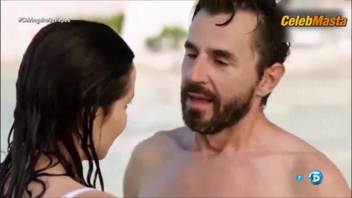 Dafne Fernandez Underwear Scene from Chiringuito De Pepe