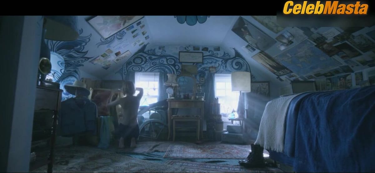 Ksenia Solo's Sexy Scene in In Search Of Fellini