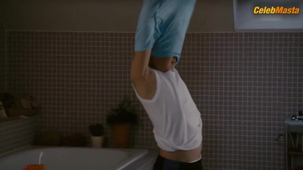 Alice Taglioni in Cookie (2013)