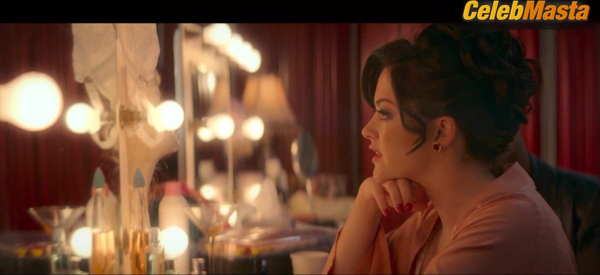 Sarah Greene and Megan Morgan Reveal Underwear Scene in Sexy Beast