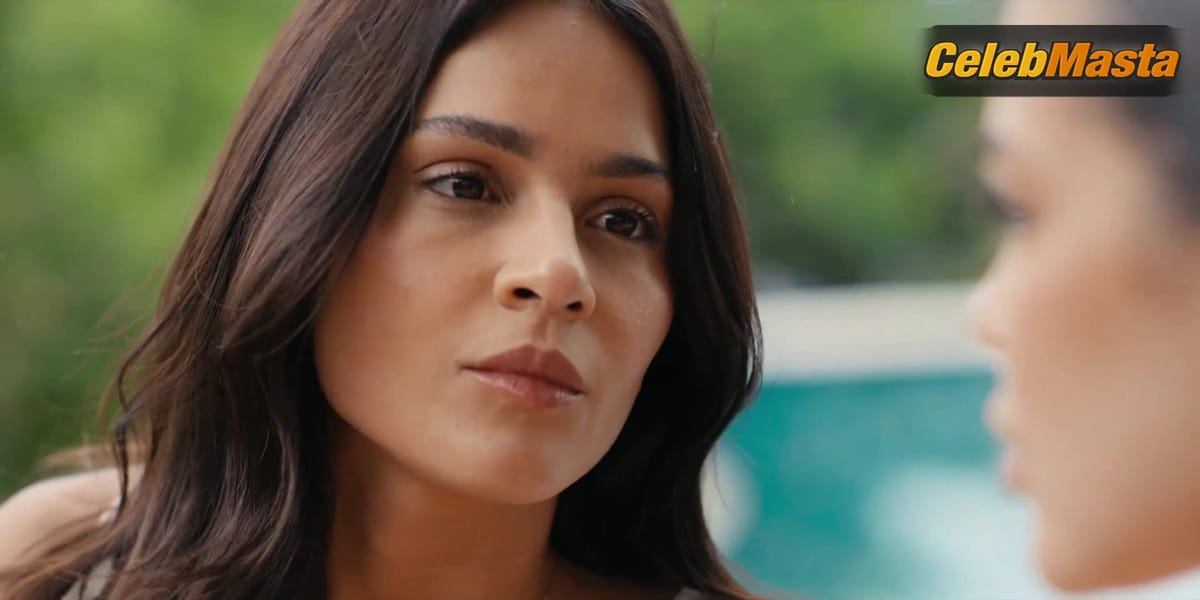 Giullia Buscacio and Mel Maia Flaunt Tits, Bikini Scene in Rulers Of Fortune