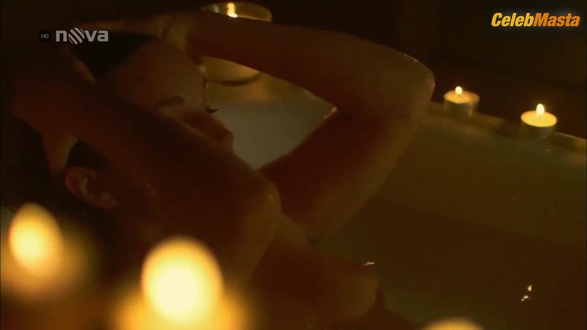 Hana Vagnerova Tits Scene from Expozitura