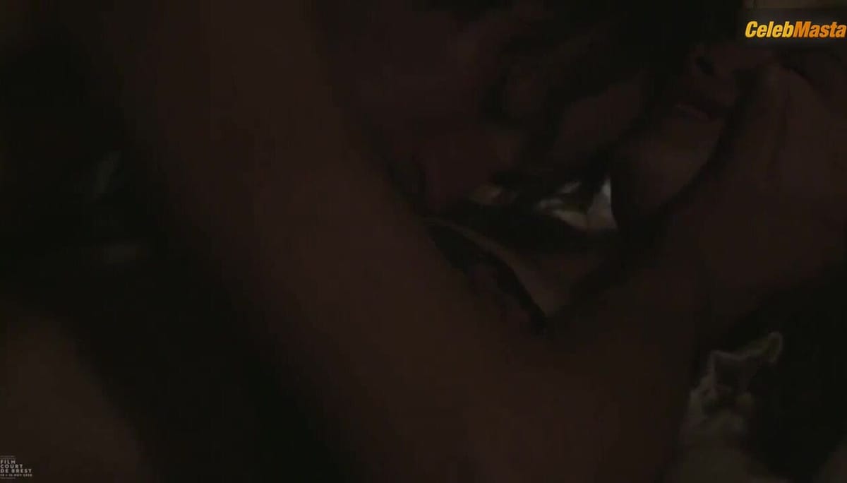 Clara Ponsot Boobs Scene in The Beginnings