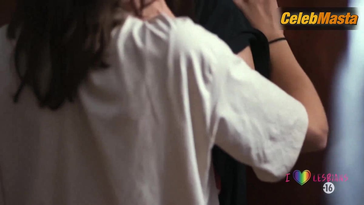 Alma Jodorowsky and Jehnny Beth's Lesbian Tits Scene in Split
