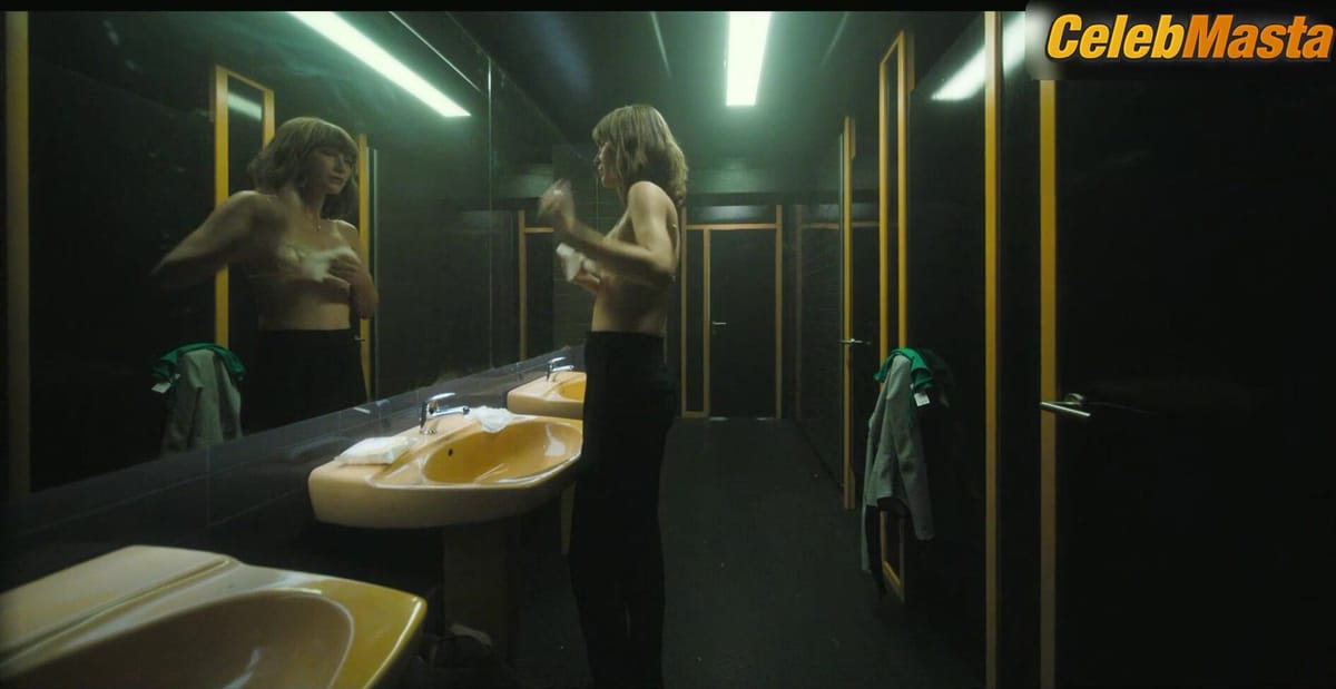 Almudena Amor's Underwear Scene in Muted