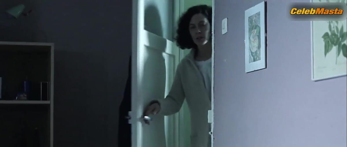 Najwa Nimri Tits Scene from Lovers Of The Arctic Circle
