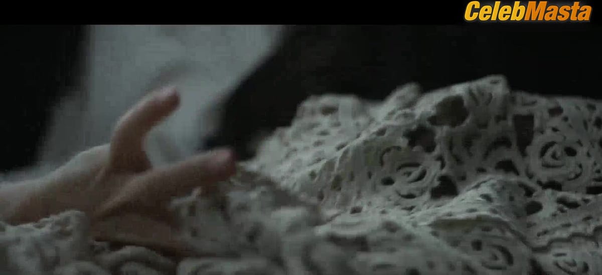 Najwa Nimri's Sex Scene from The Red Virgin