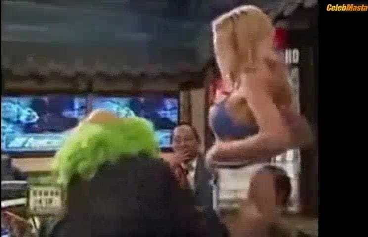 Isabel Madow's Underwear Scene in El Mananero