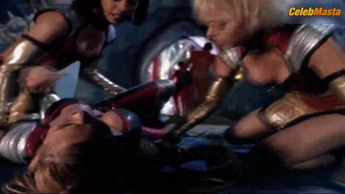 Victoria Pratt's Sex Scene from Cleopatra 2525