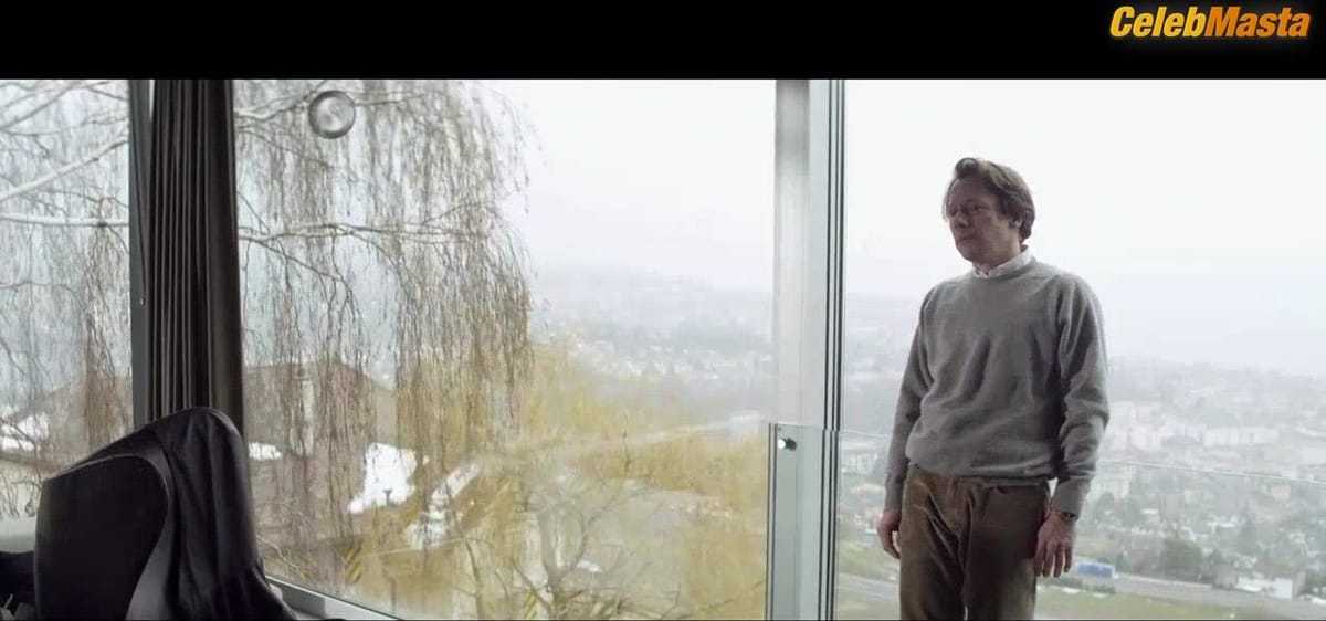 Sara Forestier's Butt, Tits Scene in Love Is The Perfect Crime