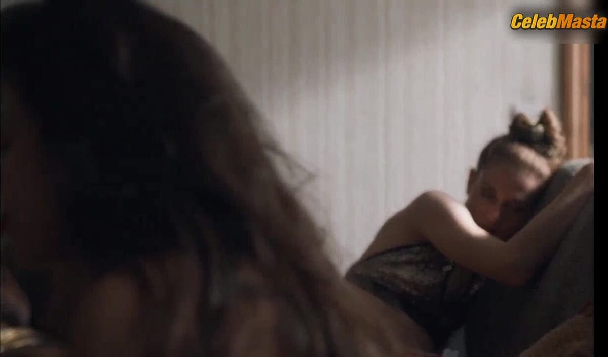Noemie Lvovsky, Sara Forestier, Annabelle Lengronne and Salome Dewaels Sultry Scene in Working Girls