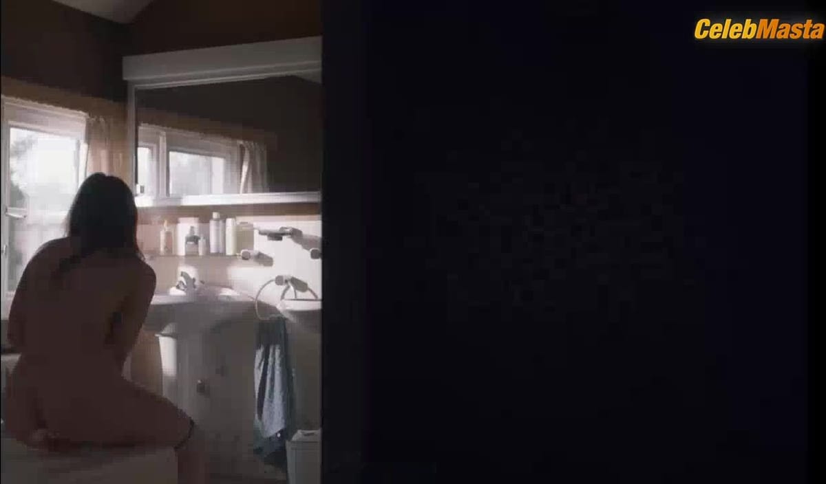 Sara Forestier Bares Butt, Breasts Scene in Working Girls