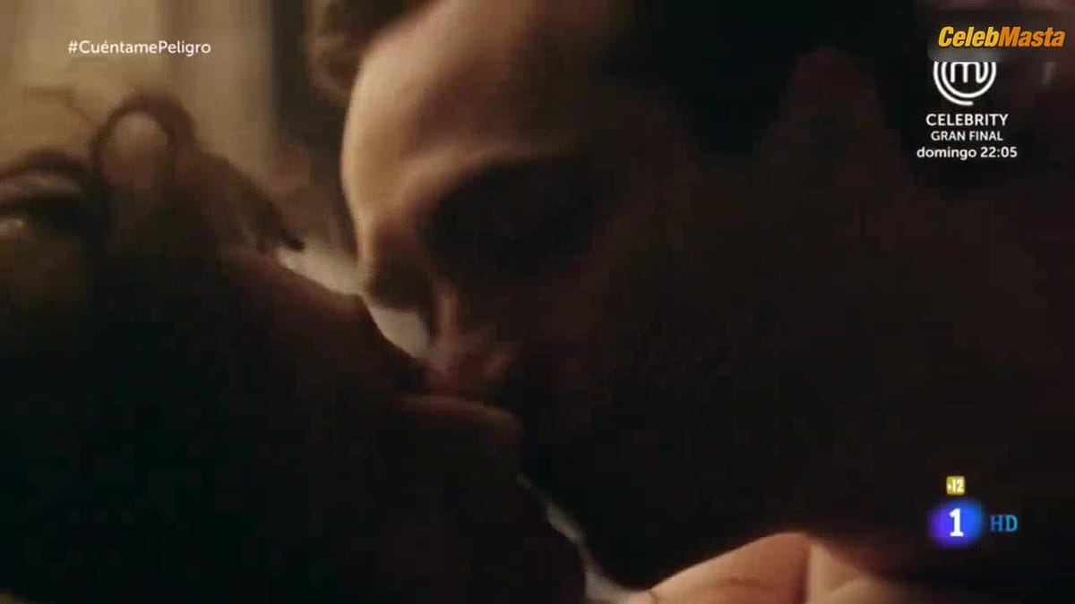Elena Rivera Boobs Scene in Cuentame
