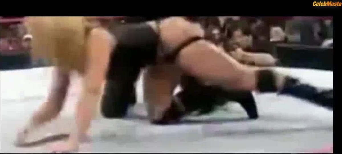 Stephanie McMahon's Sex Scene in Wwe Divas