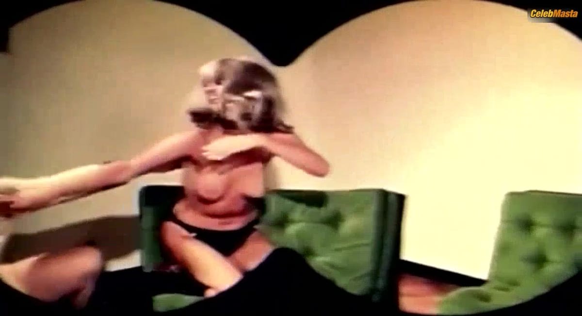 Sybil Danning Flaunts Lesbian, Butt Scene in Liebesmarkt In Danemark
