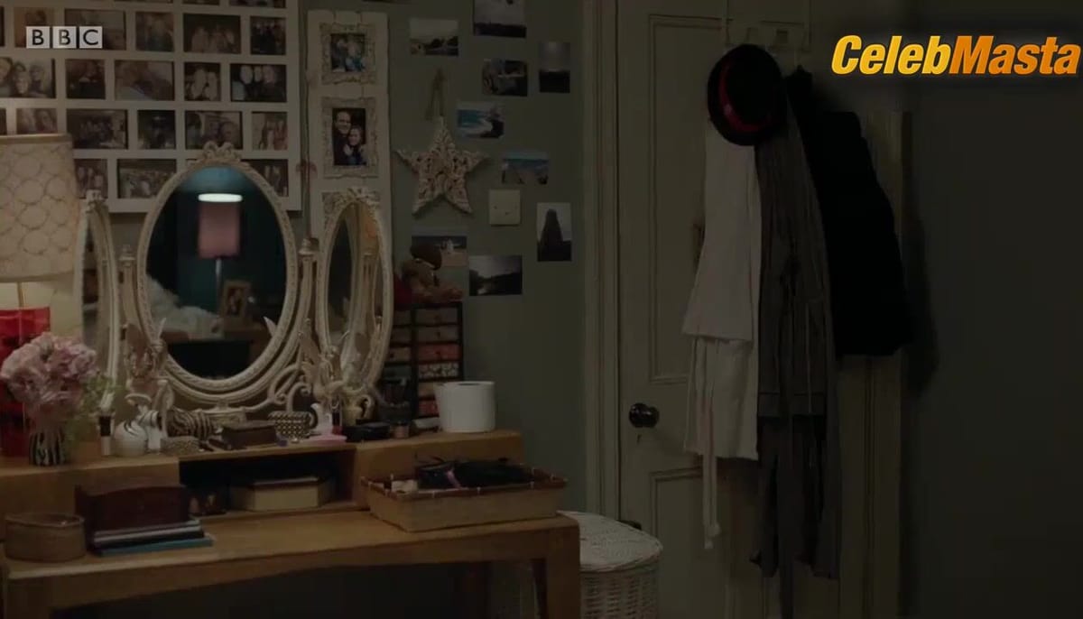 Katherine Rose Morley's Underwear Scene in Thirteen