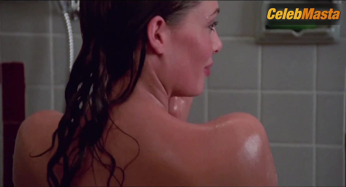 Kelly LeBrock Flaunts Sexy Scene in Weird Science