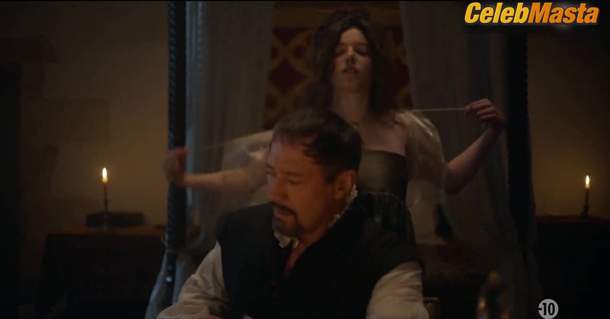 Anabel Lopez, Lizzie Brochere, Zoe Adjani, Michele Laroque and Wendy Nieto Tits Scene from Filles Du Feu