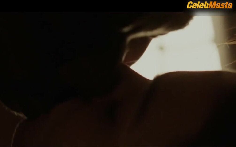 Isis Valverde Booty, Tits Scene in Faroeste Caboclo