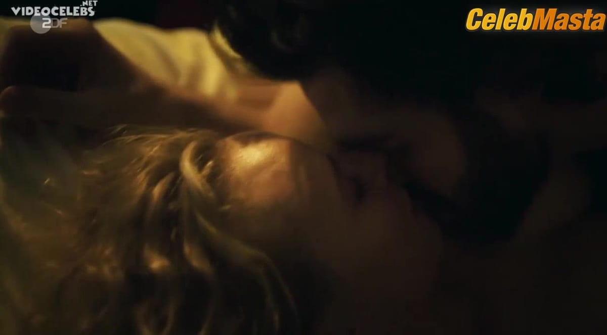 Katja Riemann Tits and Underwear Scene from Reset - Wie weit willst du gehen?