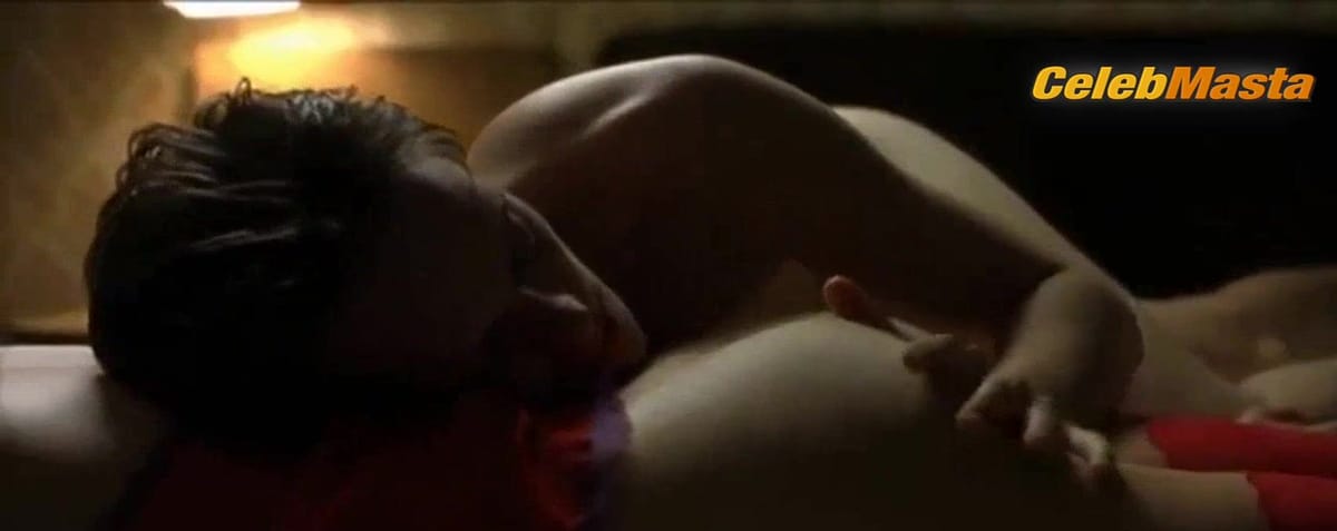 Katja Riemann Boobs Scene in Ich bin die Andere