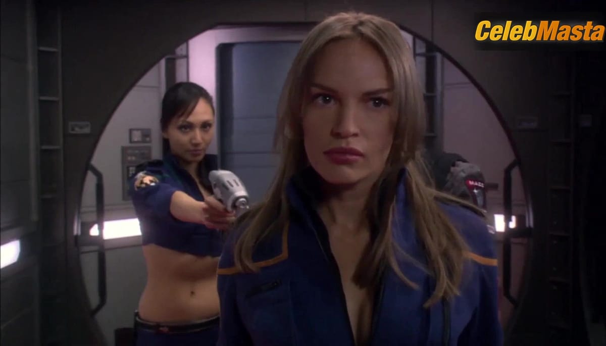 Jolene Blalock and Linda Park's Sexy Scene from Star Trek Enterprise