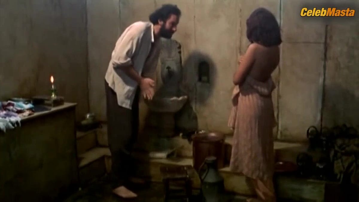 Beatriz Rico's Butt and Boobs Scene in Istanbul Kanatlarimin Altinda