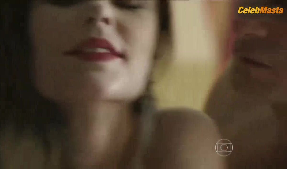 Paolla Oliveira and Maria Fernanda Candido Show Boobs, Underwear Scene in Felizes Para Sempre?