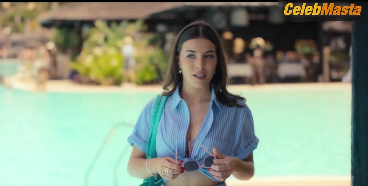Amanda Palomino, Berta Castane, Ada Molina and Unknown Reveal Booty, Boobs Scene in Oasis