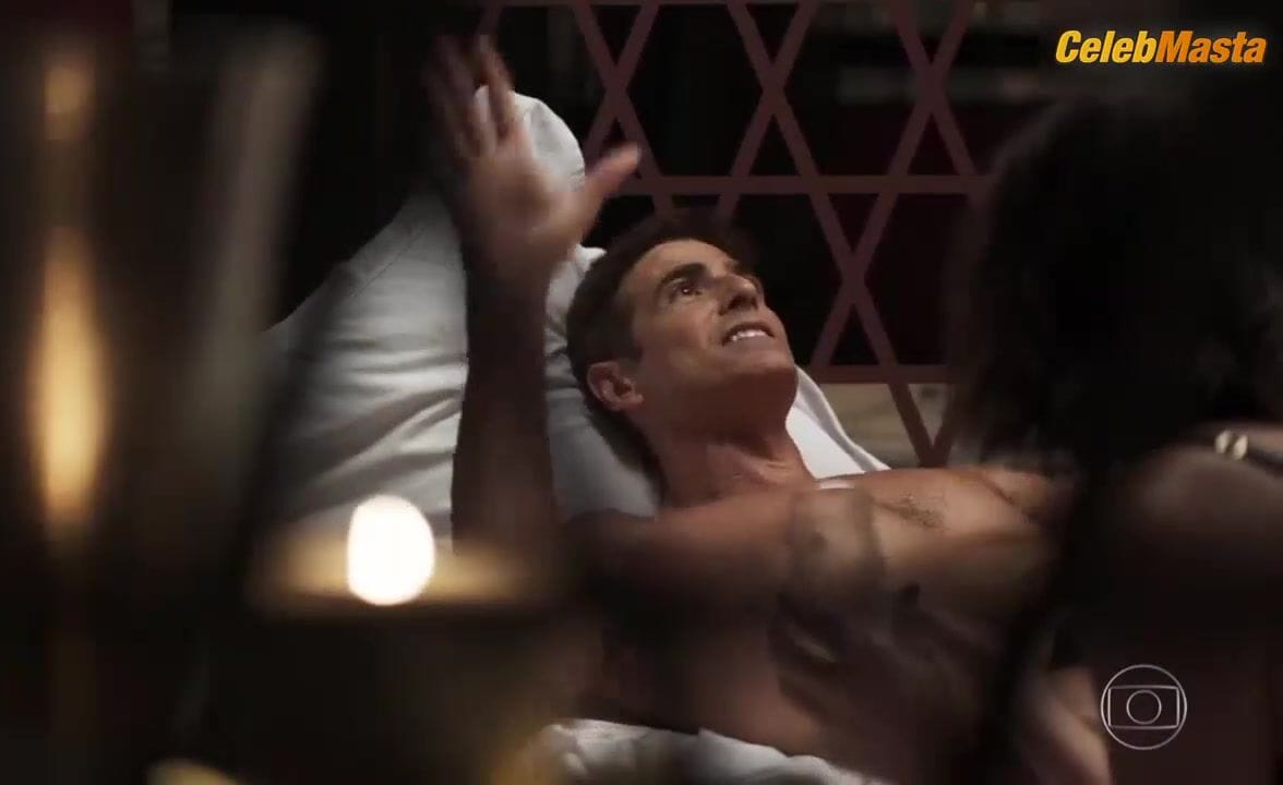 Juliana Paes, Agatha Moreira and Paolla Oliveira Reveal Lingerie Scene in A Dona do Pedaco