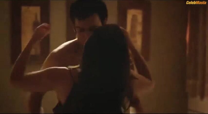 Paolla Oliveira Sexy Scene from Em Nome Da Lei