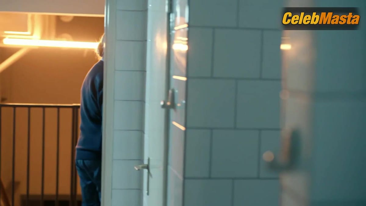 Martyna Byczkowska Sexy Scene from The Convict