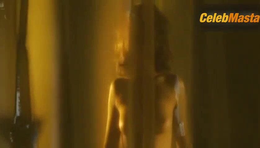 Alexandra Maria Lara Tits Scene from Vom Suchen und Finden der Liebe