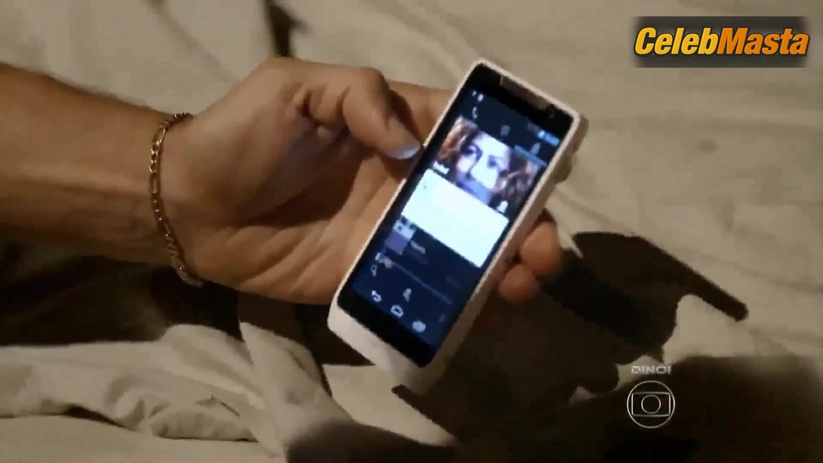 Dira Paes Shows Off Sex Scene in Amores Roubados