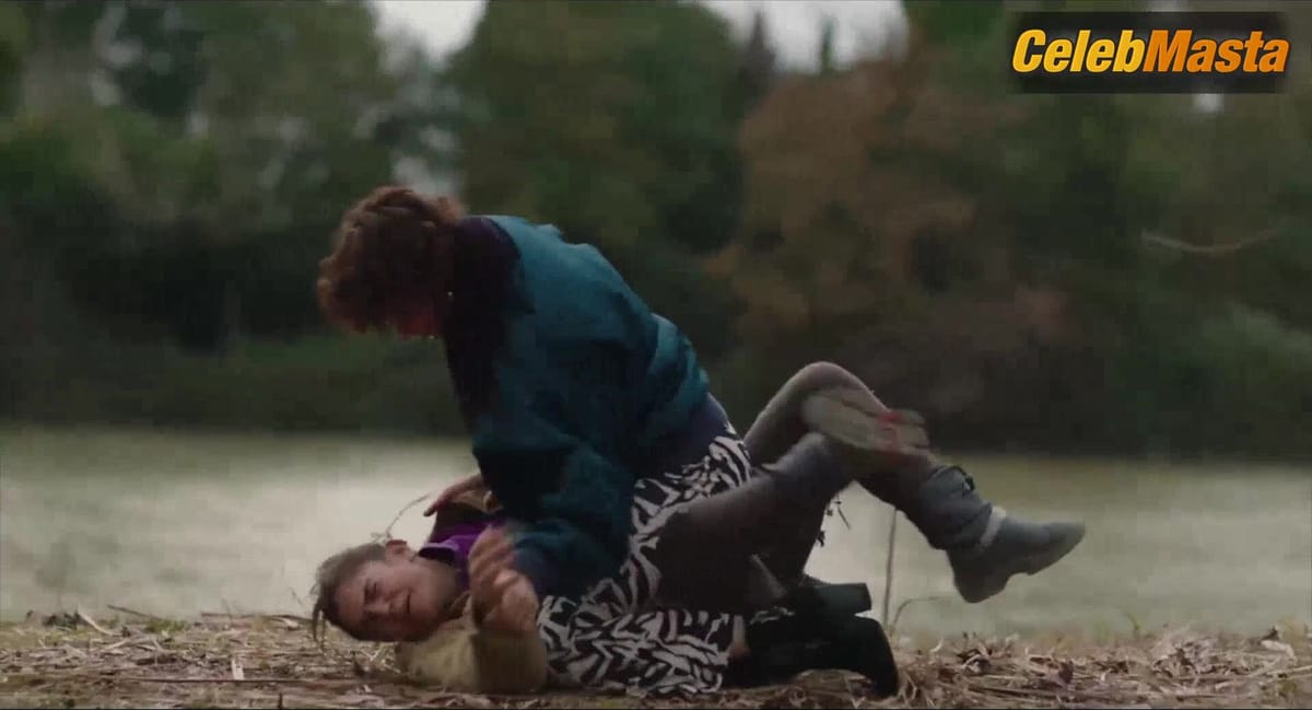 Aurora Giovinazzo and Micaela Ramazzotti's Boobs Scene in Una Madre