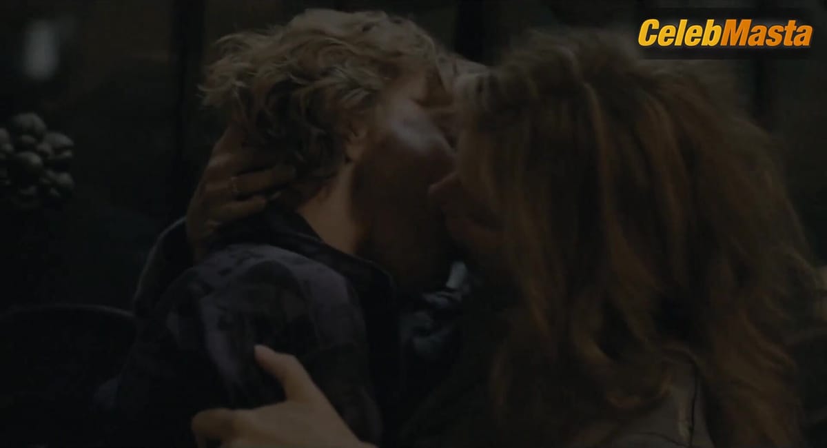 Karin Viard Bares Sex Scene in Strangers by Night