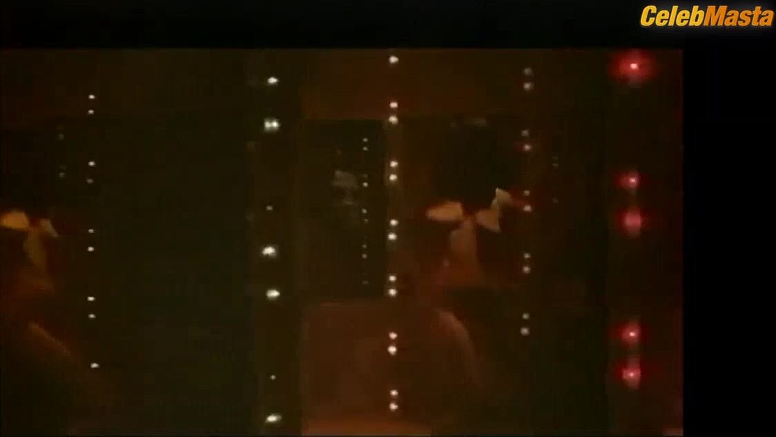 Karin Viard's Sexy Scene from La nage indienne