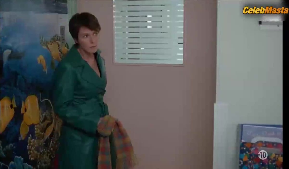 Karin Viard's Sexy Scene from La nouvelle Eve