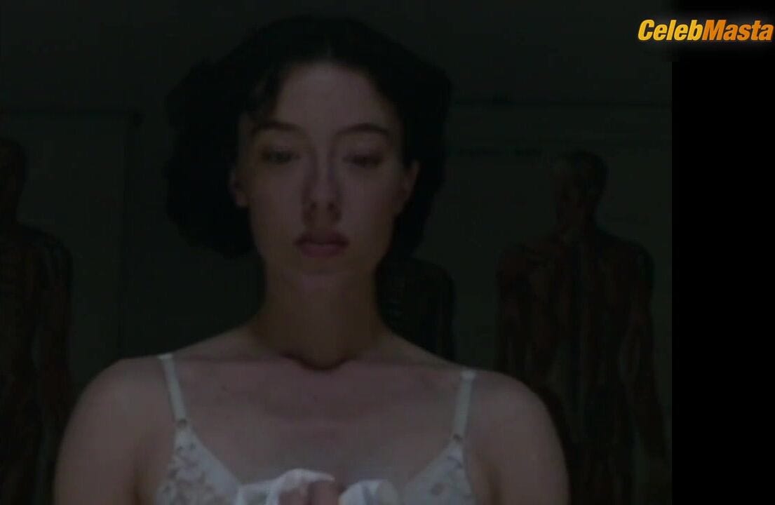 Molly Parker's Butt, Tits Scene in Kissed