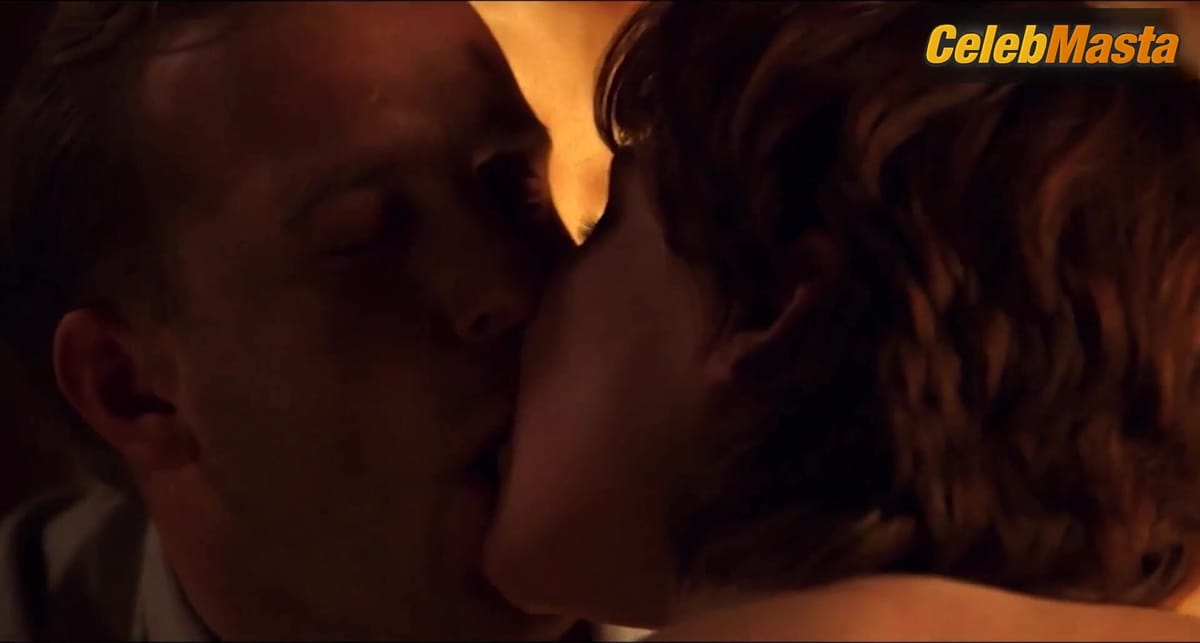 Aglaia Szyszkowitz Tits Scene from 2 Manner, 2 Frauen - 4 Probleme!?