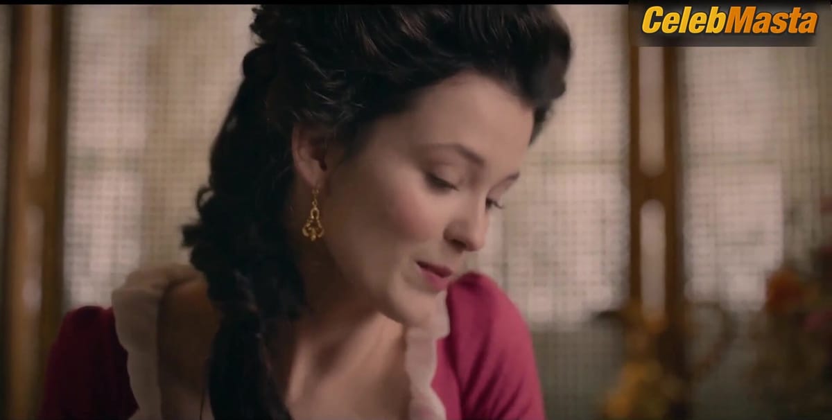 Liah OPrey and Emilia Schule's Lesbian Scene in Marie Antoinette