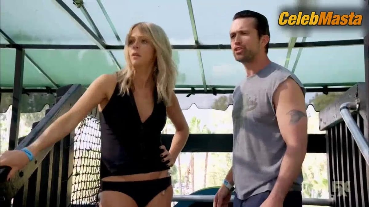 Kaitlin Olson's Swimsuit Scene in It's Always Sunny In Philadelphia