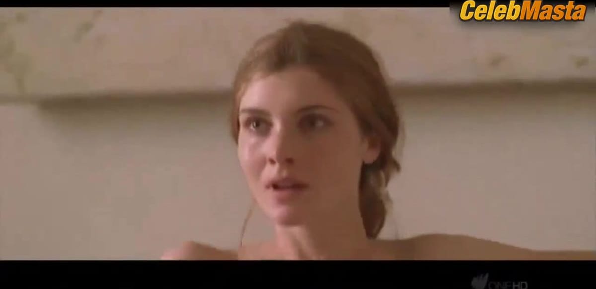 Vittoria Puccini Booty, Tits Scene in Colpo Docchio