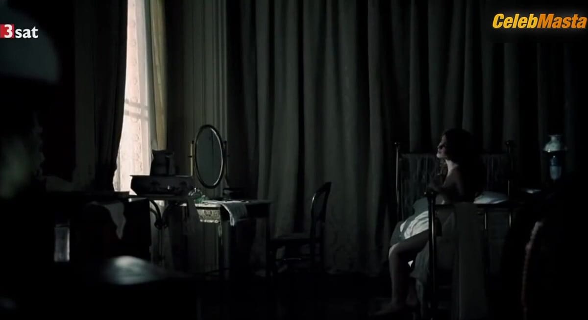 Vittoria Puccini's Booty, Boobs Scene in The Crown Prince