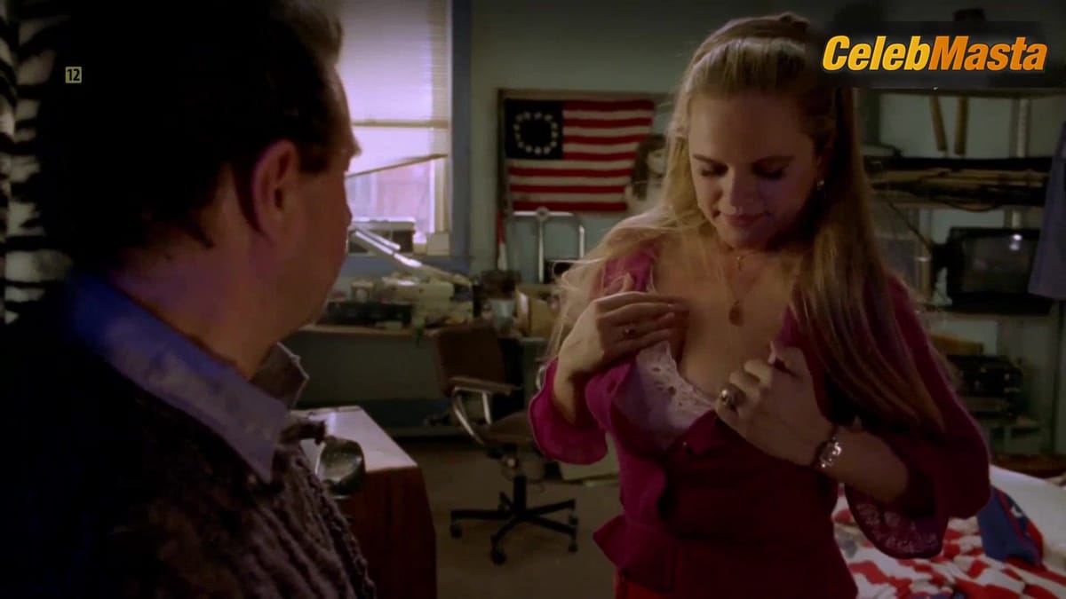 Katarzyna Figura Boobs Scene in Szczesliwego Nowego Jorku