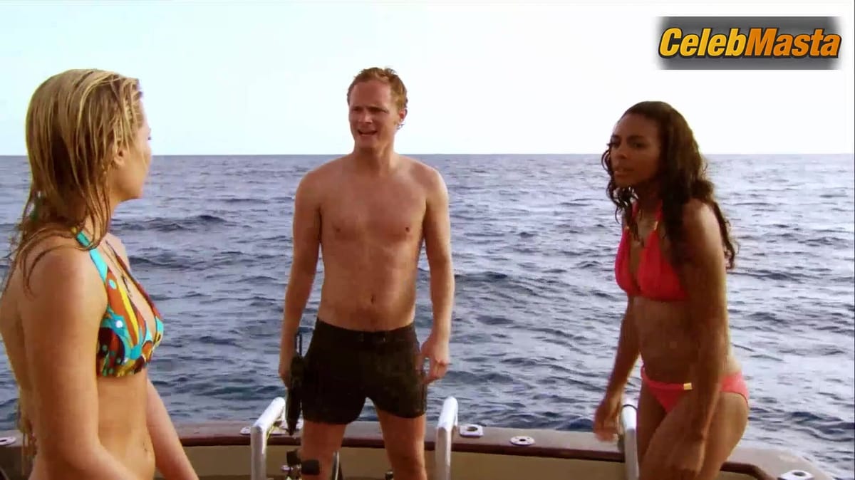 Marsha Thomason and Laura Vandervoort's Bikini Scene in Into The Blue 2 The Reef